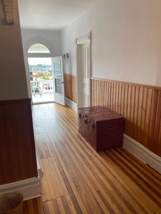 Auberge Et Bistro Namaste Lachute Eksteriør bilde