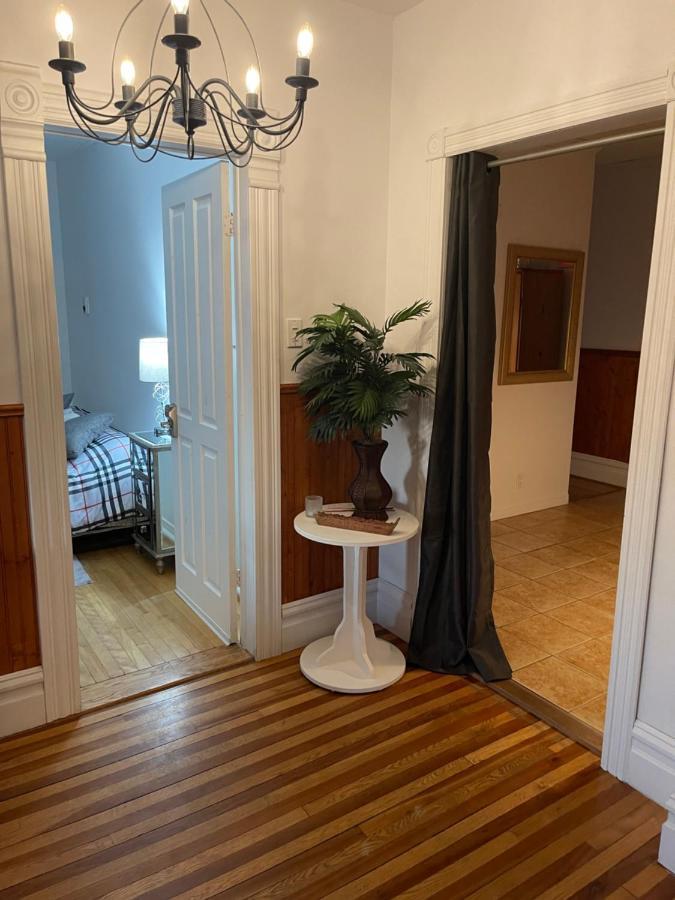Auberge Et Bistro Namaste Lachute Eksteriør bilde